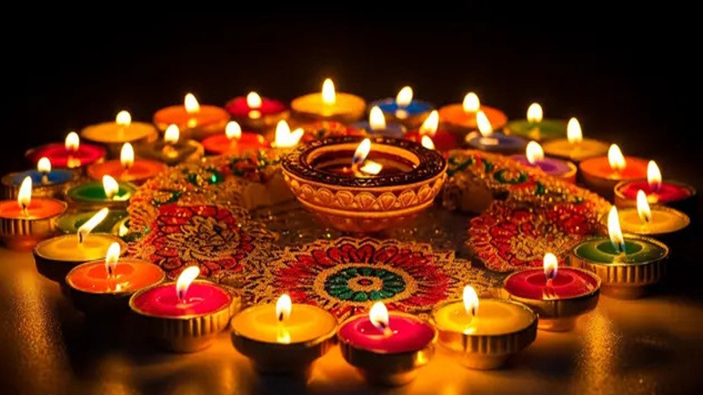 আজি পোহৰৰ উৎসৱ দীপাৱলী আৰু কালীপূজা;কিন্তু পূৰ্বৰ তুলনাত ৰাজ্যত নাই দীপাৱলীৰ উছাহ