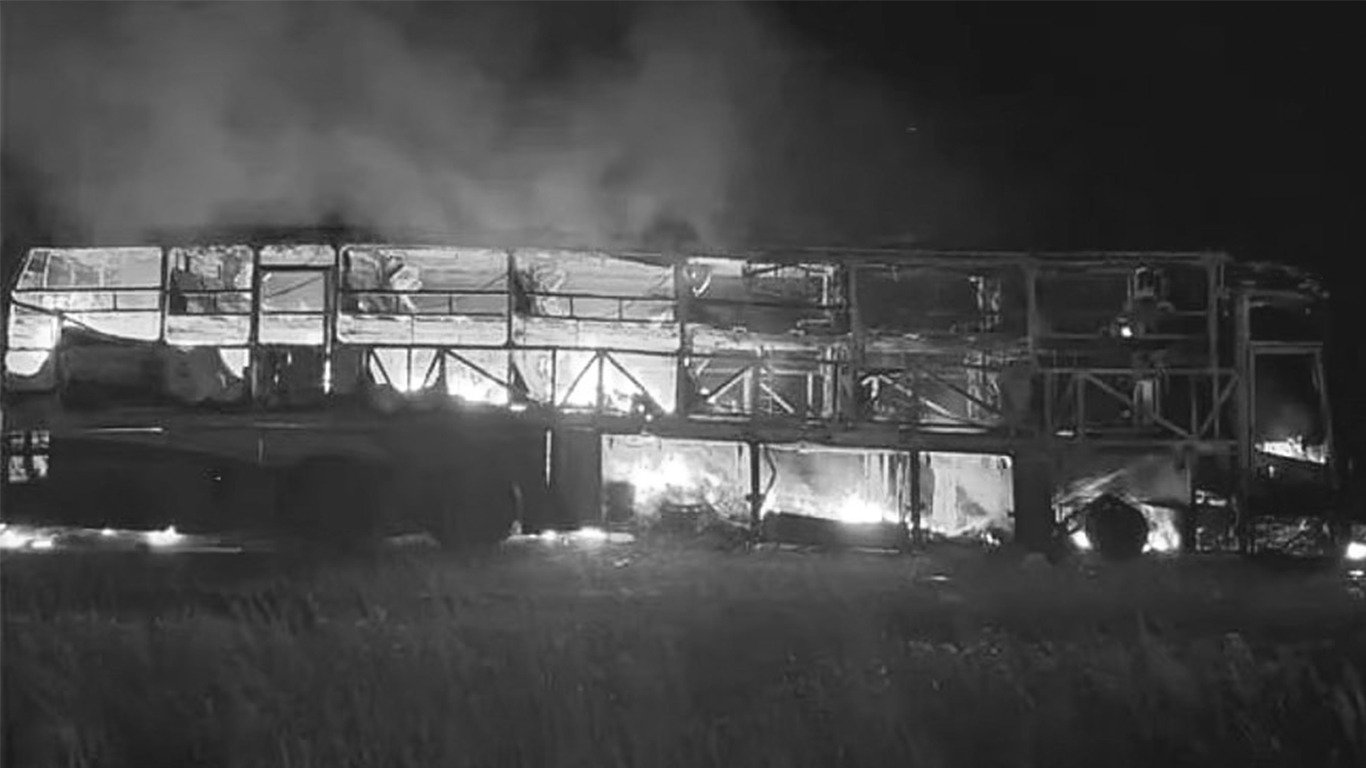 জুবিনৰ দেহৰক্ষী পৰেশ বৈশ্যৰ ঘৰত অভিযান দুৰ্নীতি নিবাৰক শাখাৰ