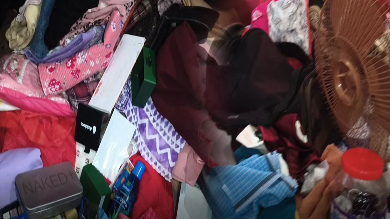 ঘৰত কোনো নথকাৰ সুযোগ লৈ চোৰে লুটি নিলে কেইবা লাখ টকাৰ সামগ্ৰী