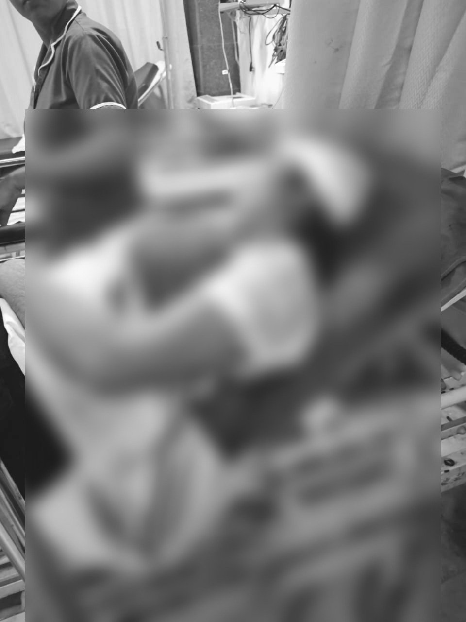 মহিলা আৰু স্বামীক