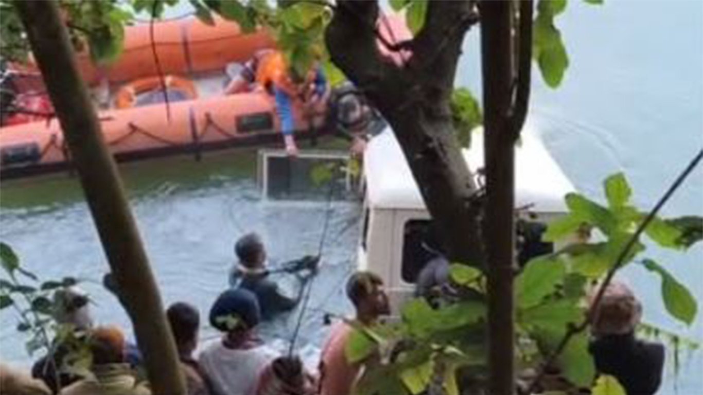 যোগীঘোপাৰ বোৱালীমাৰীত নিশা ভয়ংকৰ দুৰ্ঘটনা