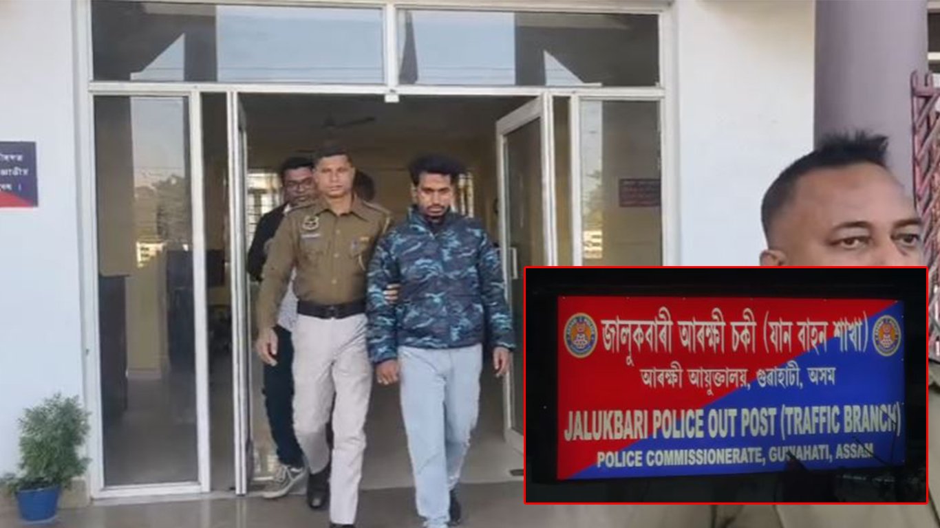 নিৰীহৰ ওপৰত চূড়ান্ত বৰ্বৰতা প্ৰদৰ্শন জালুকবাৰী যানবাহন আৰক্ষীৰ। যানবাহন আইন ভংগ কৰা এজন যুৱকক লঘু দোষত গুৰু শাস্তি প্ৰদান আৰক্ষীৰ। ঘটনা বুধবাৰৰ বিয়লি ভাগৰ জালুকবাৰীৰ। জালুকবাৰী উৰণ সেতুৰ তলেৰে ৰং চাইদেৰে গৈ আছিল মুকিবুল ইছলাম নামৰ এজন যুৱক। সেই সময়তেই সেতুৰ তলতেই ৰাজ্যপালৰ ৰদ লাইনিঙৰ বাবে কৰ্তব্যত আছিল যানবাহন আৰক্ষীৰ দল। অভিযোগ অনুসৰি ভুল দিশেৰে অহা বাবে প্ৰথমে যানবাহন আৰক্ষীৰে কিছু বাক-বিতণ্ডা হয় যুৱকজনৰ। পৰৱৰ্তী সময়ত আৰক্ষীয়ে যুৱকজনৰ ভিডিঅ’ কৰাত যুৱকজনে নিজৰ মোবাইলেৰে ফেচবুক লাইভ দিয়ে। এই কথাতেই খৰ্গহস্ত হৈ কৰ্তব্যৰত যানবাহন আৰক্ষীৰ কেইবাজনো জোৱানে প্ৰথমে নিৰ্মমভাৱে প্ৰহাৰ কৰা বুলি সংবাদ মাধ্যমৰ আগত প্ৰকাশ কৰে যুৱকজনে। প্ৰহাৰৰ পাছতেই যুৱকজনক লৈ যোৱা হয় যানবাহন আৰক্ষী চকীলৈ। নিশাৰ ভাগত যুৱকজনক জালুকবাৰী আৰক্ষী চকীত গতাই দিয়াৰ লগতে যানবাহন আৰক্ষীৰ তৰফৰ পৰা এখন এজাহাৰ দিয়া হয়। সেই এজাহাৰৰ ভিত্তিতেই যুৱকজনৰ বিৰুদ্ধে ৰুজু কৰা হৈছে এক গোচৰ। যানবাহন আইন ভংগ কৰা যুৱকজনৰ বিৰুদ্ধে আইনী ব্যৱস্থা গ্ৰহণৰ সলনি প্ৰহাৰ কৰা ঘটনাই চাঞ্চল্যৰ সৃষ্টি কৰিছে। যানবাহন আইন ভংগ কৰা এজন যুৱকক যানবাহন আৰক্ষীয়ে আইন হাতত তুলি প্ৰহাৰ কৰা কাৰ্যৰ বিৰুদ্ধে কি ব্যৱস্থা ল’ব সেয়াহে লক্ষণীয় হ’ব।